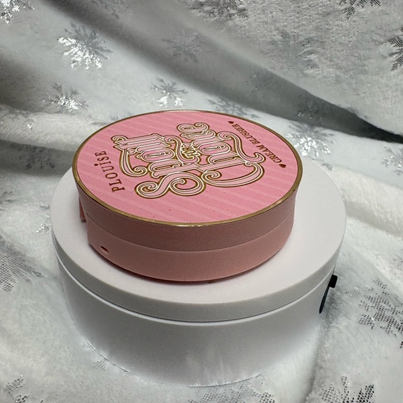 P.Louise Spoilt For Choice Cream Blusher — Soft Nude Pink - Picture 5 of 7